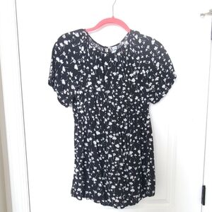 Cute Old Navy maternity top